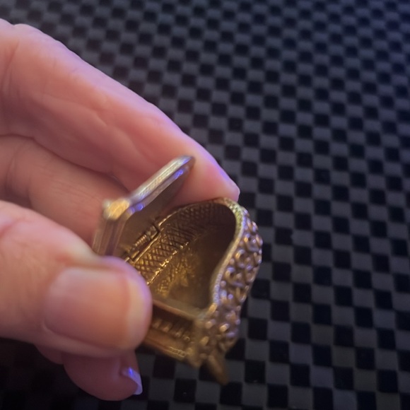 Vintage Judy Lee Piano Trinket Box - Picture 5 of 5